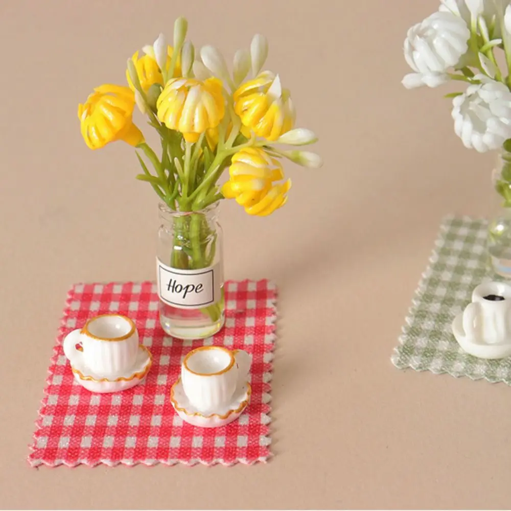 New 1:12 1:12 Dollhouse Miniature Flower Resin Mini Green Luo Plant Simulation Tea Coffee Table Vase Doll House Accessories
New 1:12 1:12 Dollhouse Miniature Flower Resin Mini Green Luo Plant Simulation Tea Coffee Table Vase Doll House Accessories