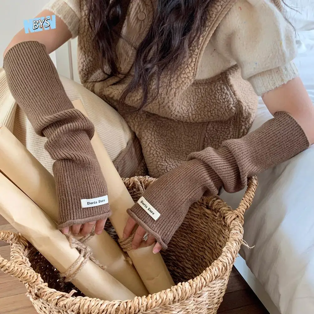 Breathable Korean Style Knitted Warm Sleeves Solid Color Y2k Long Fingerless Sleeves Elastic Hole Woolen Arm Gloves Autumn
Breathable Korean Style Knitted Warm Sleeves Solid Color Y2k Long Fingerless Sleeves Elastic Hole Woolen Arm Gloves Autumn
