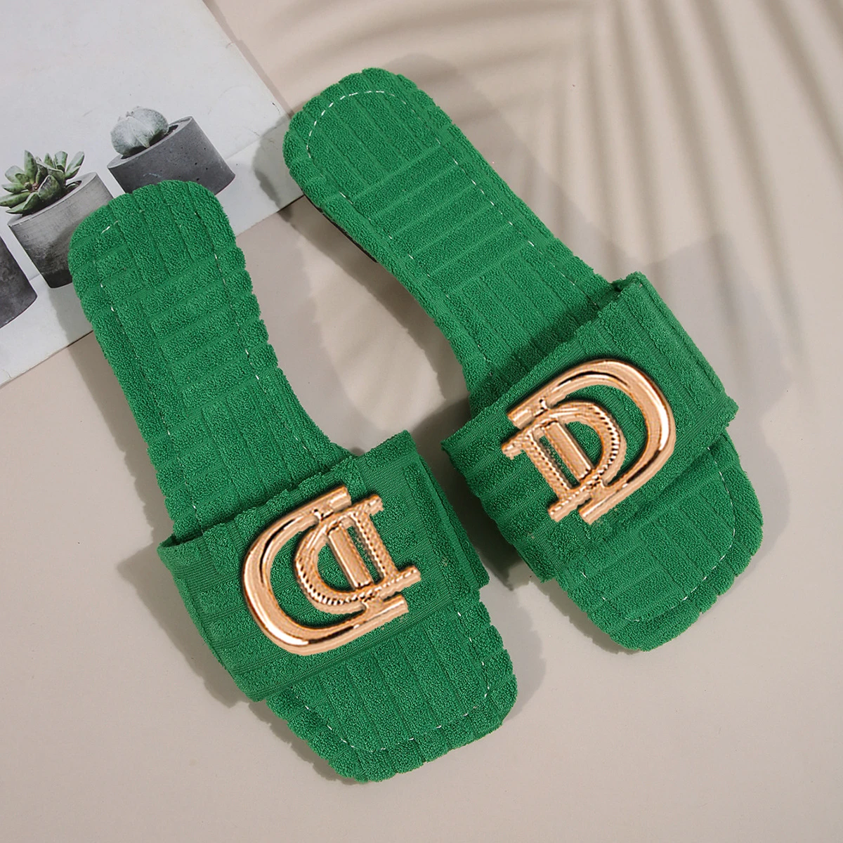 Women Luxury Decor Slides Comfy Simple Solid Color design Fashion Sexy Flat Bottom Sandals Summer Beach Slippers Open Toe Shoes
Women Luxury Decor Slides Comfy Simple Solid Color design Fashion Sexy Flat Bottom Sandals Summer Beach Slippers Open Toe Shoes