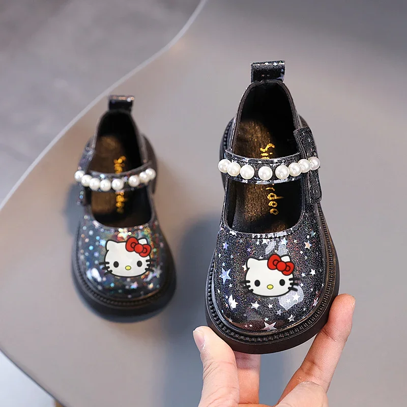 Sanrio kuromi spring fall Sandals pearl leather shoes hello kitty girl princess performance shoes children baby toddler shoes
Sanrio kuromi spring fall Sandals pearl leather shoes hello kitty girl princess performance shoes children baby toddler shoes