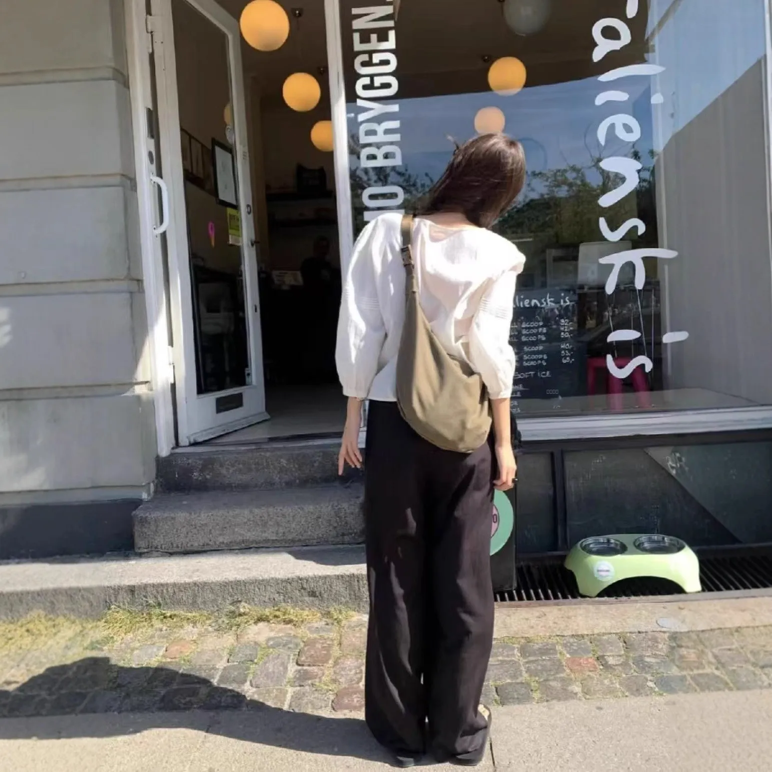 Женские джинсы Tannt с простым узором, поясом, в корейском стиле, повседневные, с эластичным поясом, из хлопковой ткани, с подвернутым низом, длинные брюки
Женские джинсы Tannt с простым узором, поясом, в корейском стиле, повседневные, с эластичным поясом, из хлопковой ткани, с подвернутым низом, длинные брюки