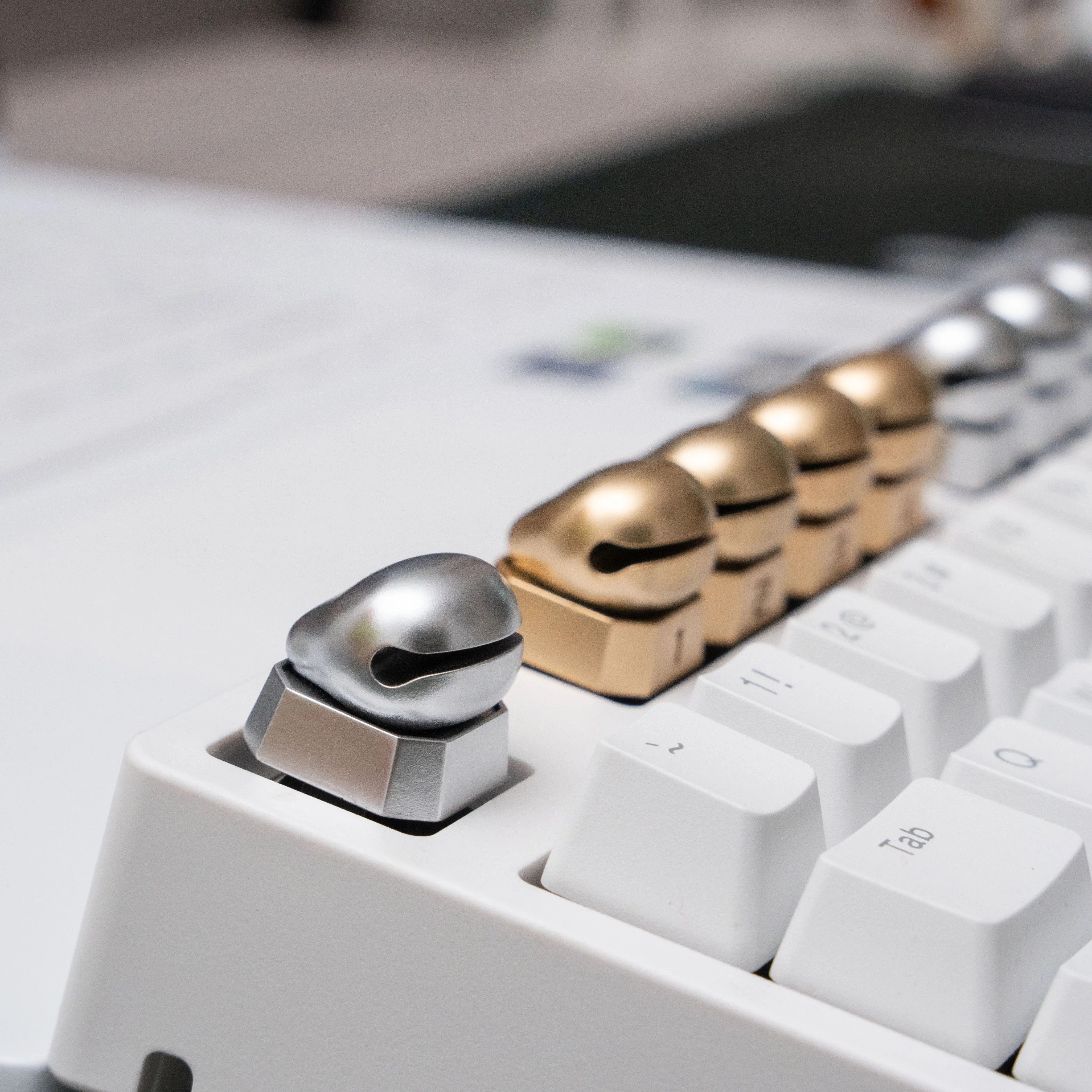 Creative wooden fish key Customized mechanical keyboard Electronic merit + 1DIY personalized resin esc keycap Single wooden fish
Creative wooden fish key Customized mechanical keyboard Electronic merit + 1DIY personalized resin esc keycap Single wooden fish