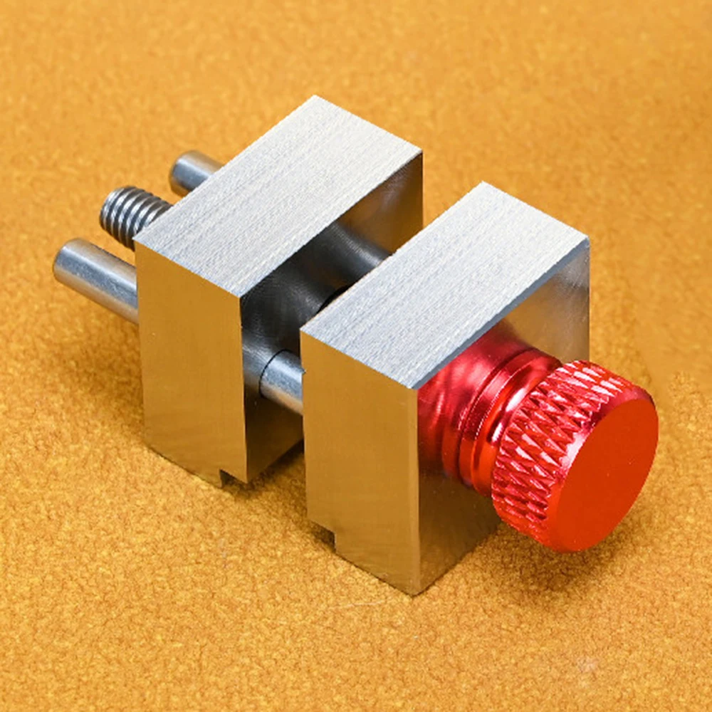 1Pc Multi-function Vise Fixture Clamp Model Making Fixed Jig DIY Crafts Remodeling Vise Workbench with Clamping Width Adjustable
1Pc Multi-function Vise Fixture Clamp Model Making Fixed Jig DIY Crafts Remodeling Vise Workbench with Clamping Width Adjustable
