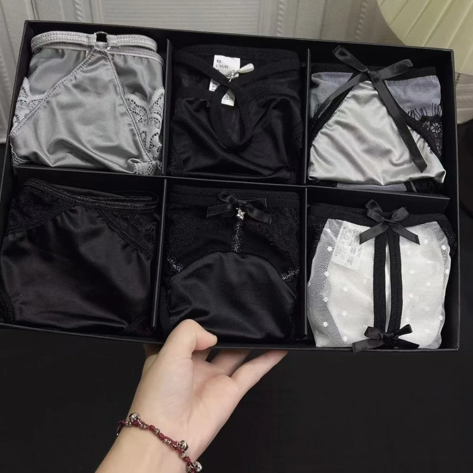 Женские сексуальные кружевные трусики с бантом, сетчатые трусики, нижнее белье Midnight, нижнее белье
Женские сексуальные кружевные трусики с бантом, сетчатые трусики, нижнее белье Midnight, нижнее белье