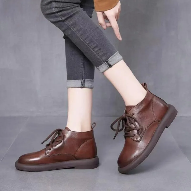2026 Autumn/Winter New Fashion Short Boots for Women, Round-toed Flat Soft Leather Retro Single Boots with Front Lacing,35-41
2026 Autumn/Winter New Fashion Short Boots for Women, Round-toed Flat Soft Leather Retro Single Boots with Front Lacing,35-41