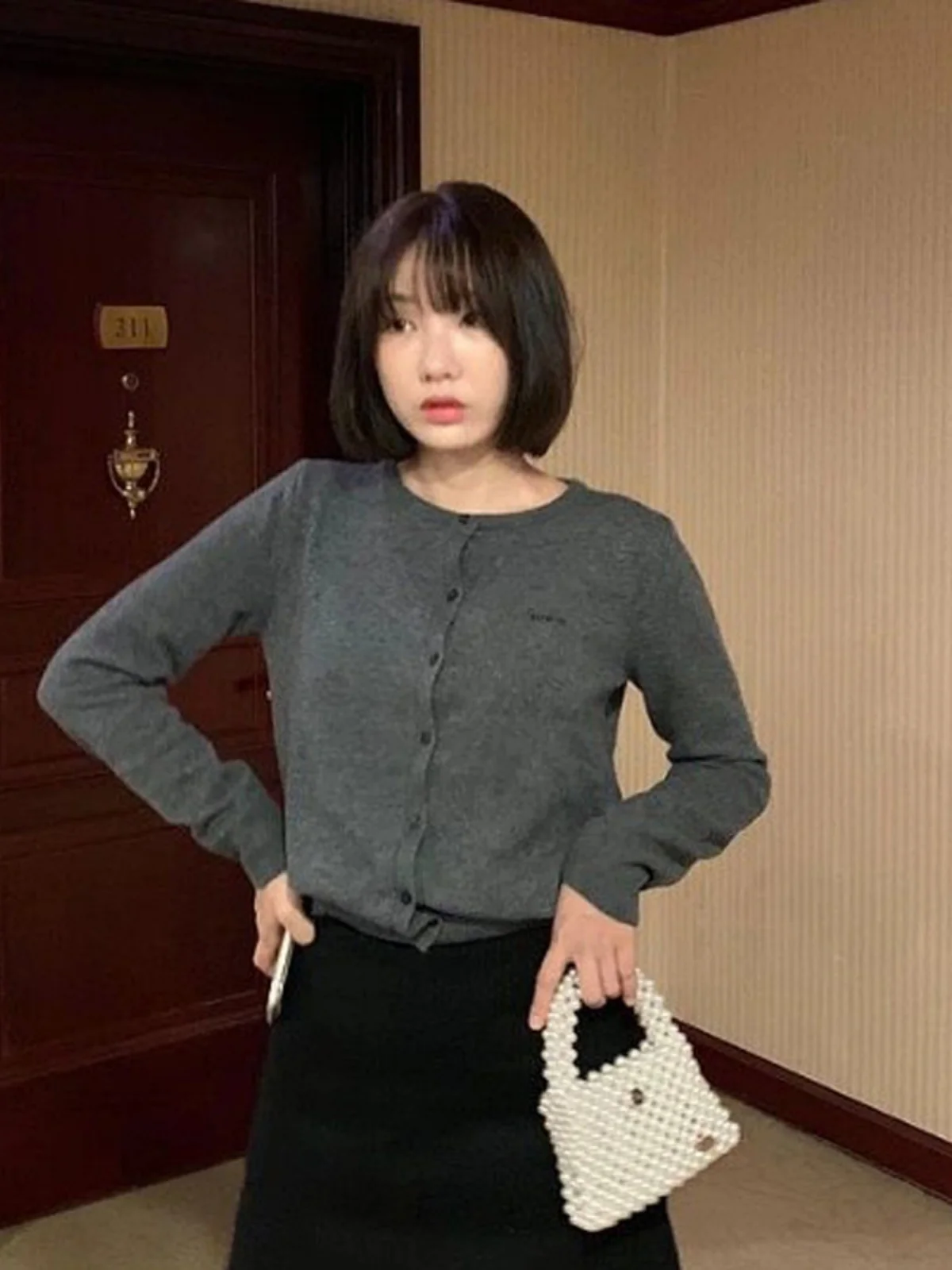 Winter 2023 Dongdaemun Howus Women's Casual Slim Fit Color round Ne Single Button Knitted Open Cardigan Long Sve
Winter 2023 Dongdaemun Howus Women's Casual Slim Fit Color round Ne Single Button Knitted Open Cardigan Long Sve