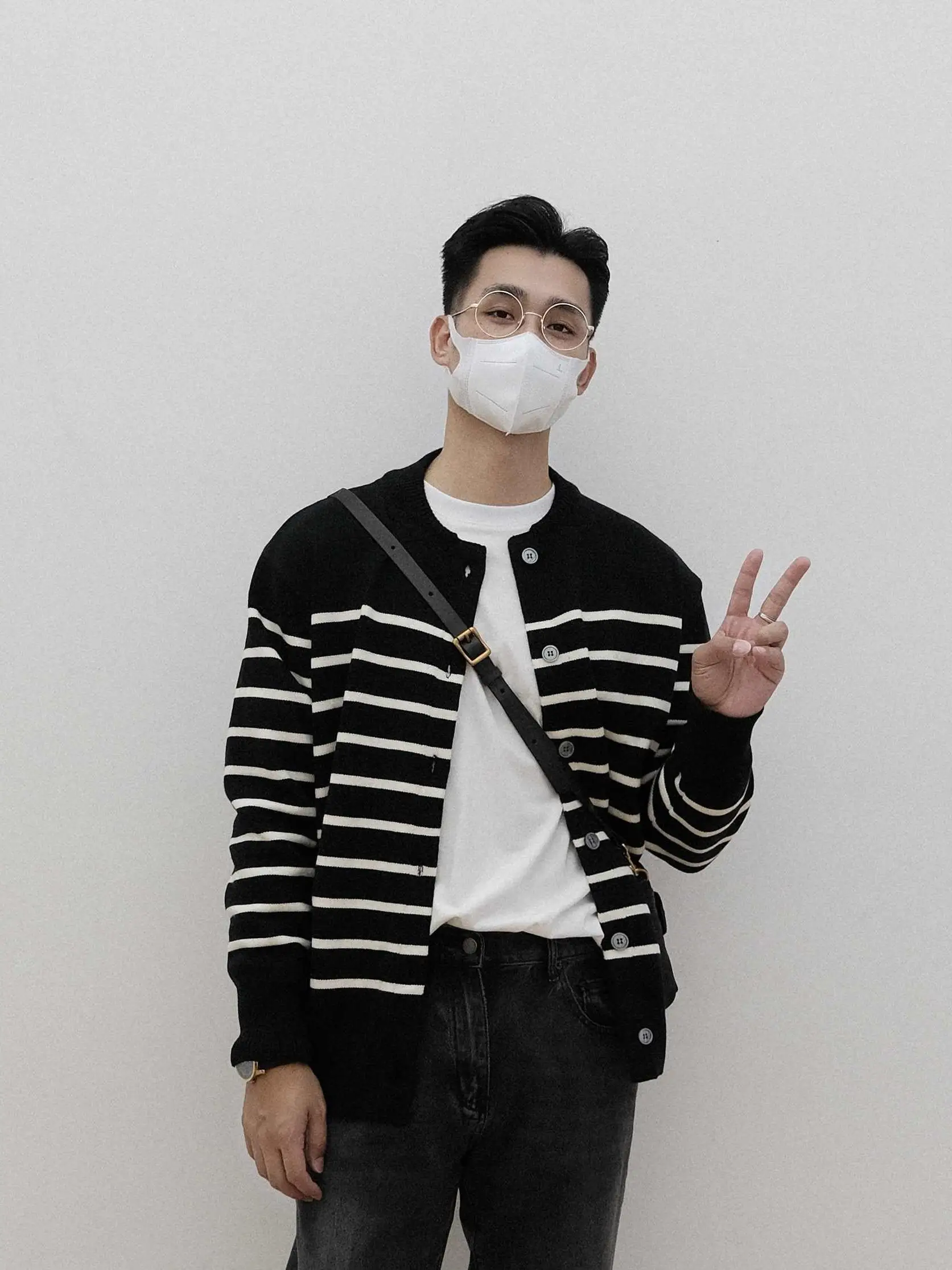 Heavyweight Stripe Knit Sweater Winter Thi Feeling round Ne Loose Men's Trendy Maturi Sle Open Cardigan Top
Heavyweight Stripe Knit Sweater Winter Thi Feeling round Ne Loose Men's Trendy Maturi Sle Open Cardigan Top