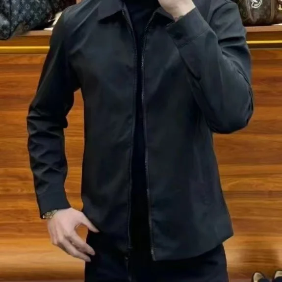 Облегающая повседневная мужская тонкая куртка с воротником, весенне-осенняя новая модная универсальная деловая рекламная верхняя одежда
Облегающая повседневная мужская тонкая куртка с воротником, весенне-осенняя новая модная универсальная деловая рекламная верхняя одежда