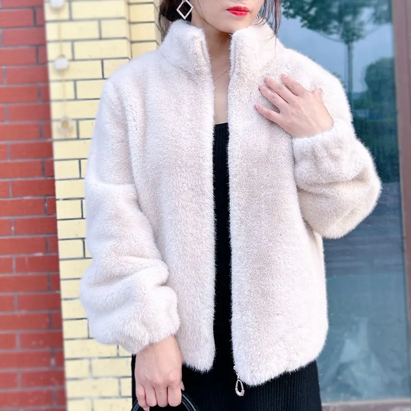 Velvet Girine Women's Sheepskin Lined Extra Thick Style Faux Mink Jacket Loose Warm Winter Collar Real Fur Coat
Velvet Girine Women's Sheepskin Lined Extra Thick Style Faux Mink Jacket Loose Warm Winter Collar Real Fur Coat