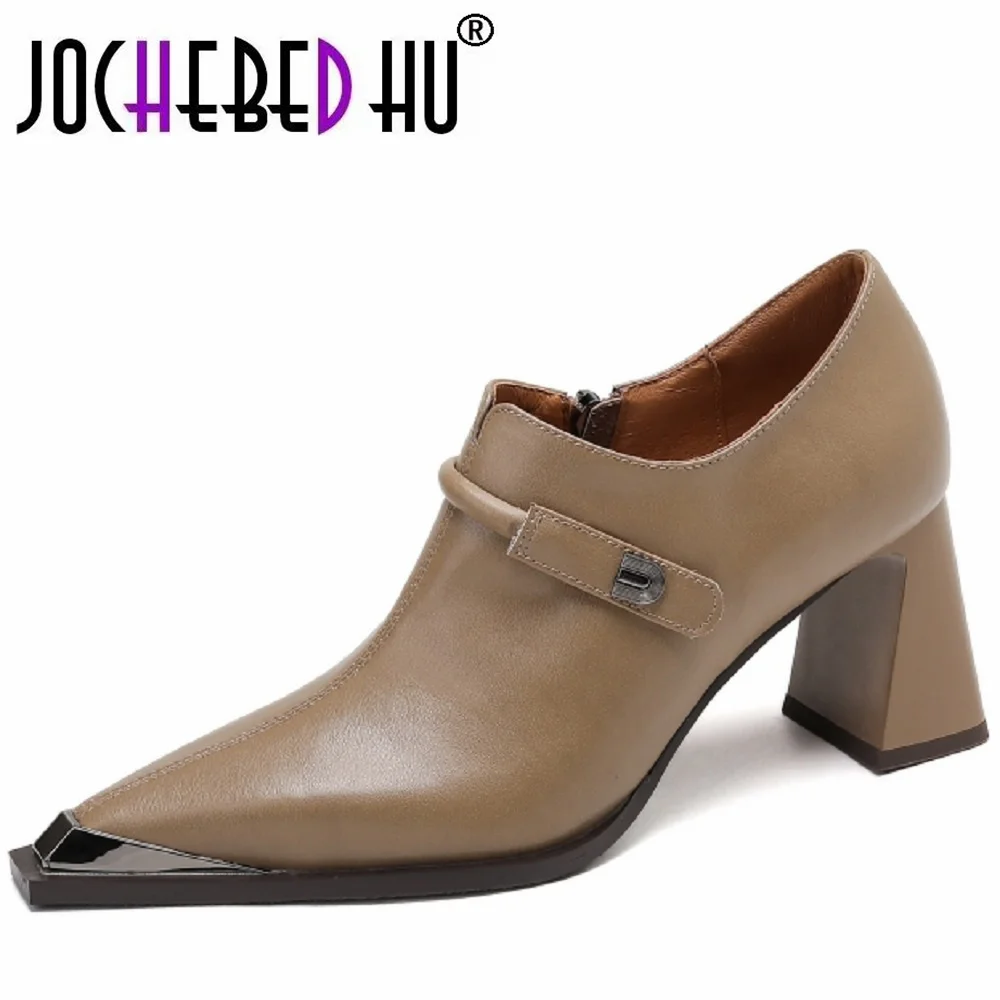 【JOCHEBED HU】Women Handmade Genuine Leather Metal Toe Cap Chunky Heel Belt Buckle Pointed Toe Deep Cutout Shoes 33-40
【JOCHEBED HU】Women Handmade Genuine Leather Metal Toe Cap Chunky Heel Belt Buckle Pointed Toe Deep Cutout Shoes 33-40