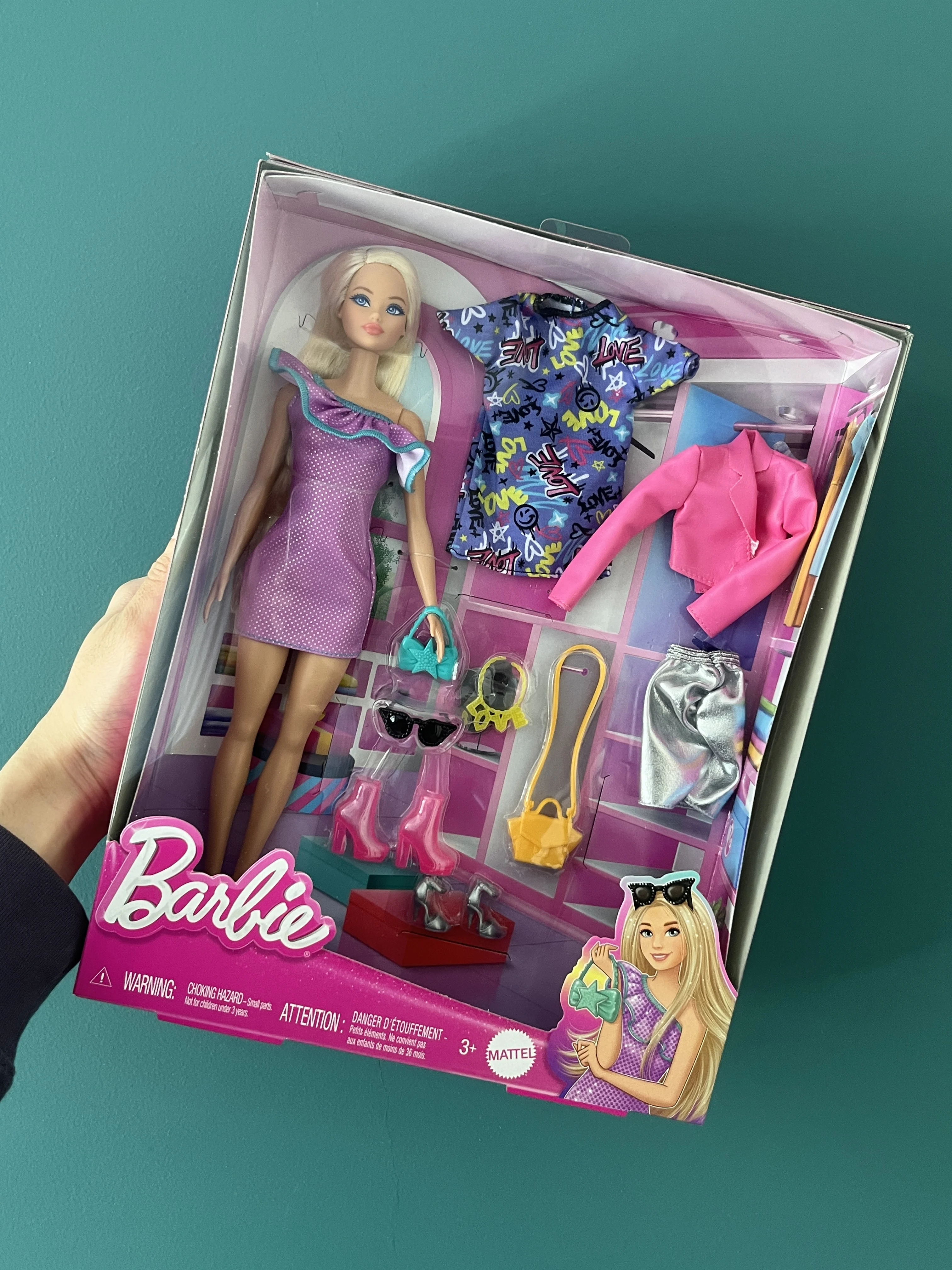Оригинальная кукла Mattel Barbie с косой, модная одежда и соответствующая подарочной коробке с подвеской Барби, модель с изображением омола, игрушка, подарок на день рождения для девочки
Оригинальная кукла Mattel Barbie с косой, модная одежда и соответствующая подарочной коробке с подвеской Барби, модель с изображением омола, игрушка, подарок на день рождения для девочки