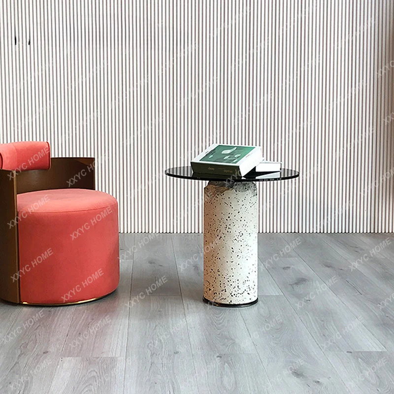 Современный дизайнерский круглый журнальный столик Terrazzo, креативный боковой столик из закаленного стекла, простой художественный угловой круглый журнальный столик
Современный дизайнерский круглый журнальный столик Terrazzo, креативный боковой столик из закаленного стекла, простой художественный угловой круглый журнальный столик