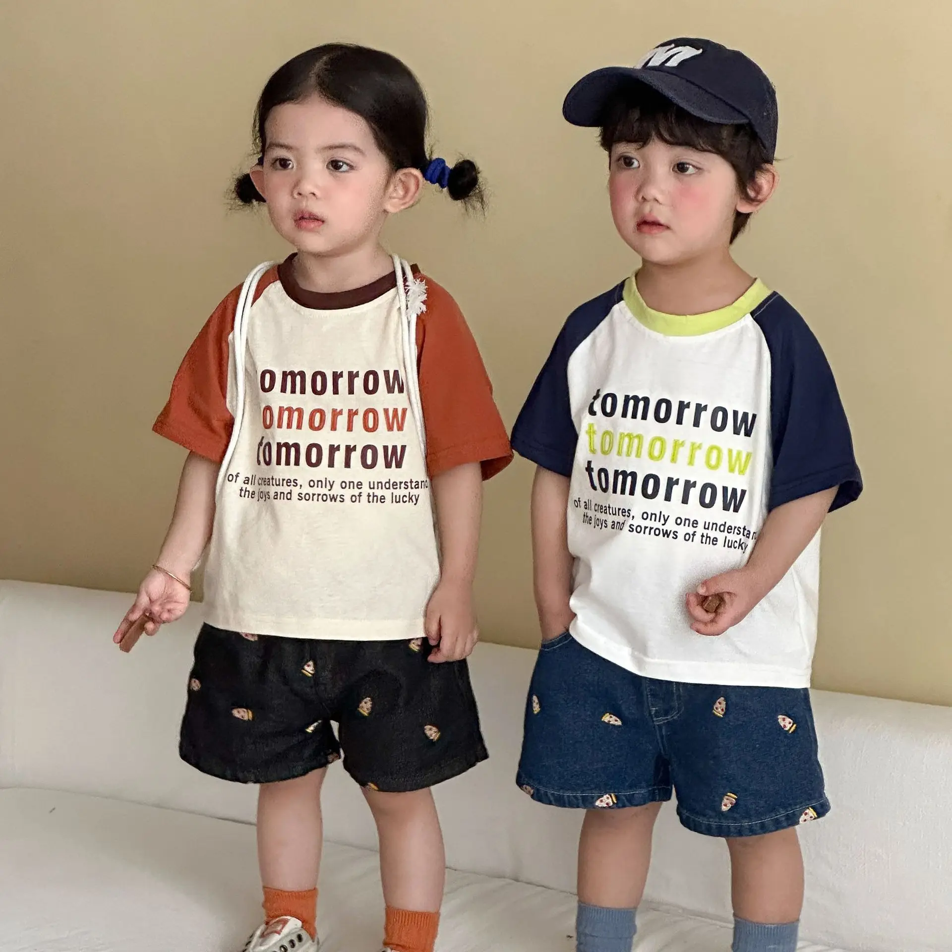 2026 Summer New Children Short Sleeve T Shirts Cotton Boys Girls Letter Print Tee Toddler Loose Casual Tops Kids Clothes
2026 Summer New Children Short Sleeve T Shirts Cotton Boys Girls Letter Print Tee Toddler Loose Casual Tops Kids Clothes