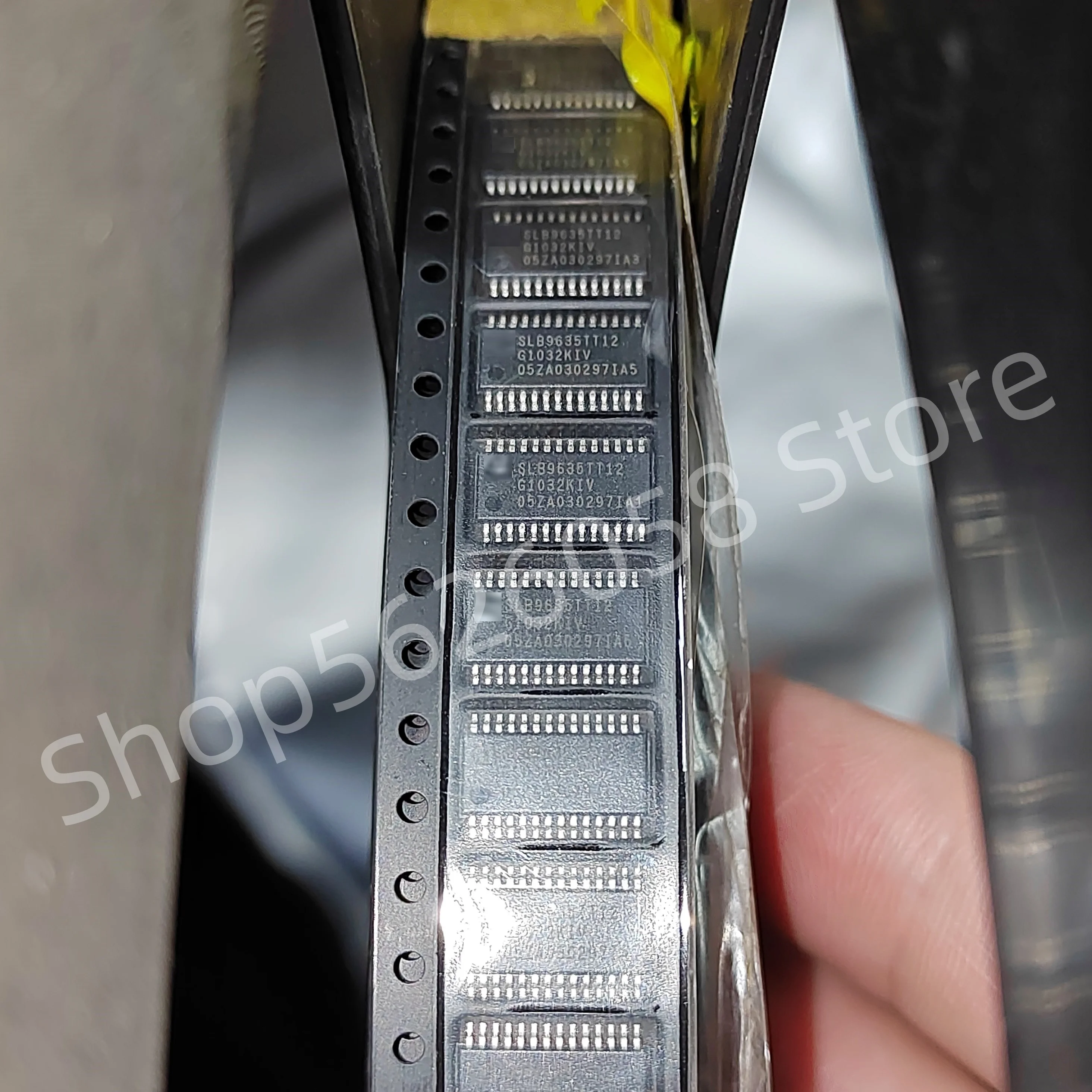 2pcs/lot SLB9635TT1.2 SSOP28 Genuine, In Stock & Free Shipping
2pcs/lot SLB9635TT1.2 SSOP28 Genuine, In Stock & Free Shipping