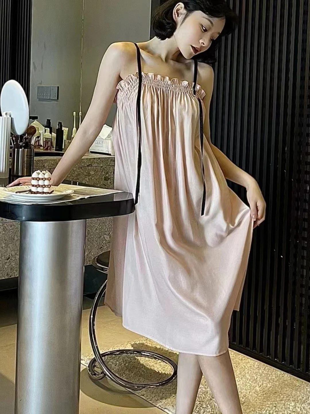 Summer Sleeveless Strap Nightgown Loose Princess Style Home Clothes Can Be Worn outside One Shoulder Design Pure Color Sleepwear
Summer Sleeveless Strap Nightgown Loose Princess Style Home Clothes Can Be Worn outside One Shoulder Design Pure Color Sleepwear