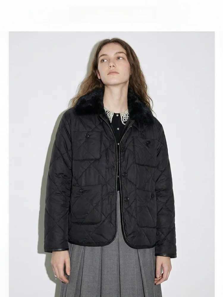 Women's Double-Sided Wear Short Jacket Quilted Cotton Coat with Fur Collar Bright Sequins Decorated Thickened Winter Outerwear
Women's Double-Sided Wear Short Jacket Quilted Cotton Coat with Fur Collar Bright Sequins Decorated Thickened Winter Outerwear
