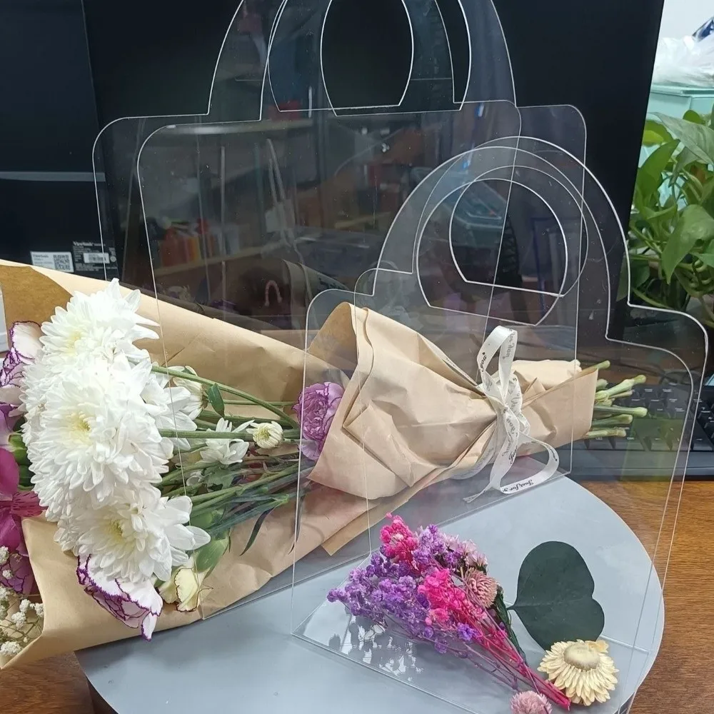 3 Pieces Transparent PET Flower Bouquet Bag with Handle Waterproof Flower Wrapping Handbag Integrated Romantic Gift Container
3 Pieces Transparent PET Flower Bouquet Bag with Handle Waterproof Flower Wrapping Handbag Integrated Romantic Gift Container