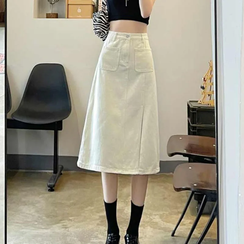 New Autumn Fashion Trend High Waist Split Design Feel Denim Loose Versatile Slim Mid Length A-line Women's Half Body Wrap Skirt
New Autumn Fashion Trend High Waist Split Design Feel Denim Loose Versatile Slim Mid Length A-line Women's Half Body Wrap Skirt