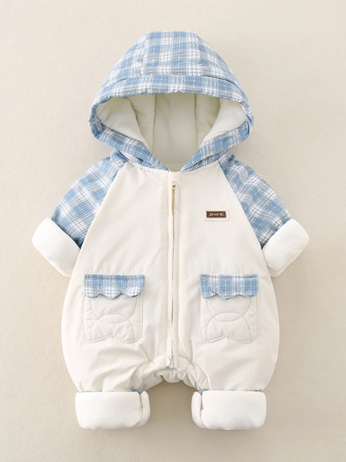 Thiened Winter Outfit for Newborn Babies Plaid Hooded Onesie Cotton Jaet for Outdoor Climbing Clothes Warm Cotton Coat
Thiened Winter Outfit for Newborn Babies Plaid Hooded Onesie Cotton Jaet for Outdoor Climbing Clothes Warm Cotton Coat