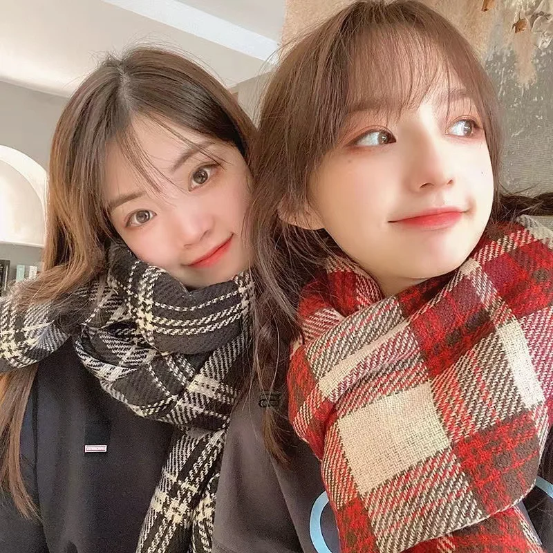 Двусторонний шарф в клетку, женский зимний новый стиль, шаль из искусственного кашемира, утолщенный теплый интернет-шарф в стиле ретро знаменитостей
Двусторонний шарф в клетку, женский зимний новый стиль, шаль из искусственного кашемира, утолщенный теплый интернет-шарф в стиле ретро знаменитостей