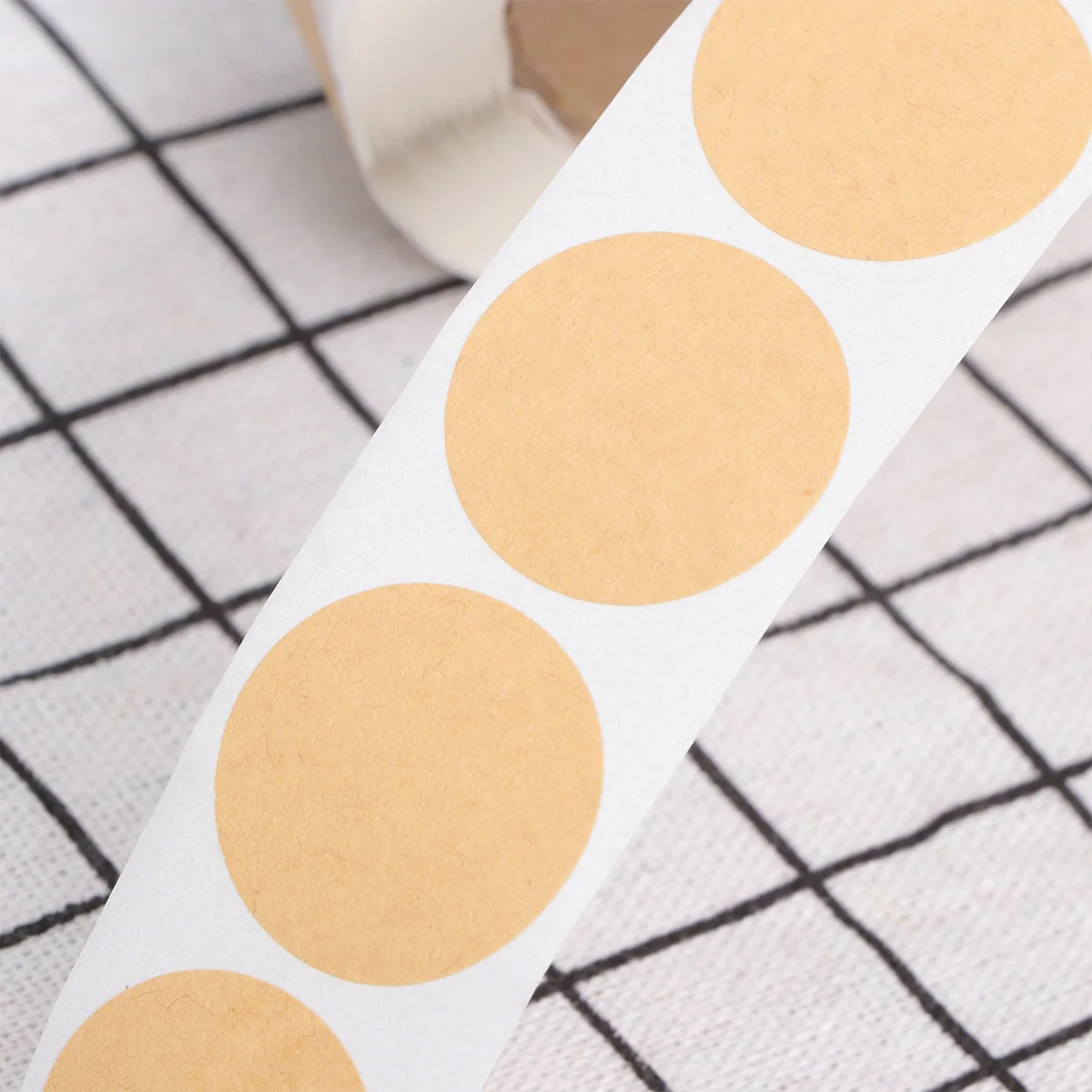 1 Roll Personalized Round Shape Self-Adhesive DIY Stickers Strong Adhesive Candy Bag Labels Valentine Gift Packing Wrapping
1 Roll Personalized Round Shape Self-Adhesive DIY Stickers Strong Adhesive Candy Bag Labels Valentine Gift Packing Wrapping