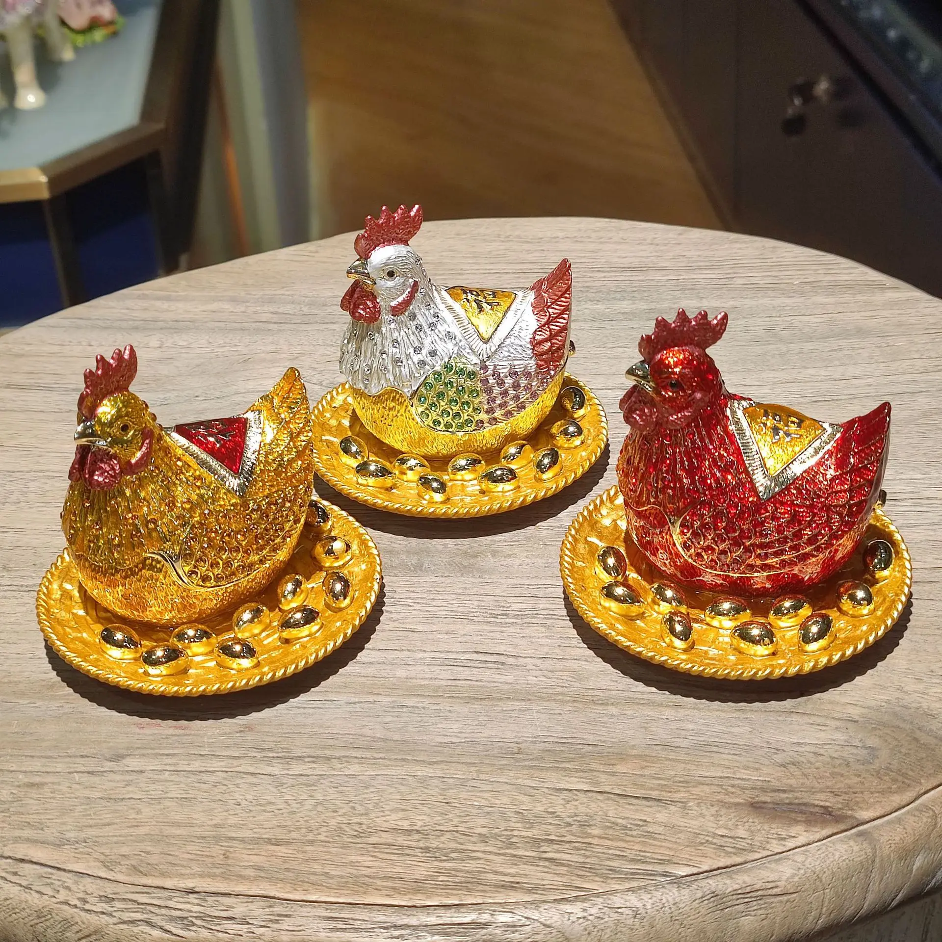 Home Decoration Valentine's Day Gift New Enamel Colorful Letter Chicken Egg Small Ornament Home Light Luxury Small Ornament
Home Decoration Valentine's Day Gift New Enamel Colorful Letter Chicken Egg Small Ornament Home Light Luxury Small Ornament
