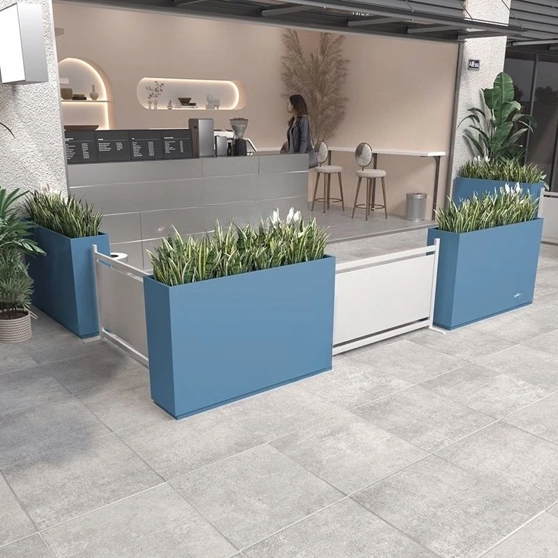 Outdoor wrought iron flower box partition fence combination milk tea shop coffee shop outer pendulum planting flower groove 
Outdoor wrought iron flower box partition fence combination milk tea shop coffee shop outer pendulum planting flower groove