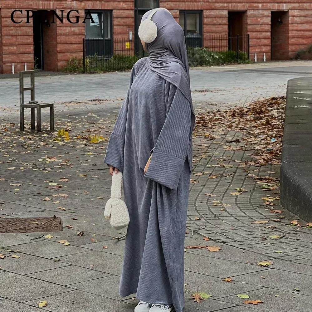 2023 New Winter Abayas Muslim Women Corduroy Abaya Warm Modest Dress Thicked Solid Color Long Robe Female Islam Clothing
2023 New Winter Abayas Muslim Women Corduroy Abaya Warm Modest Dress Thicked Solid Color Long Robe Female Islam Clothing