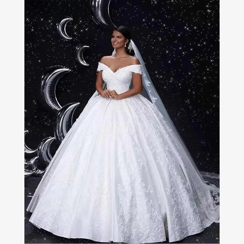 African Princess Wedding Dress Bridal Gown Low Waist 3D Floral Lace mid Length Korean Style Maternity Friendly Wedding Dress
African Princess Wedding Dress Bridal Gown Low Waist 3D Floral Lace mid Length Korean Style Maternity Friendly Wedding Dress
