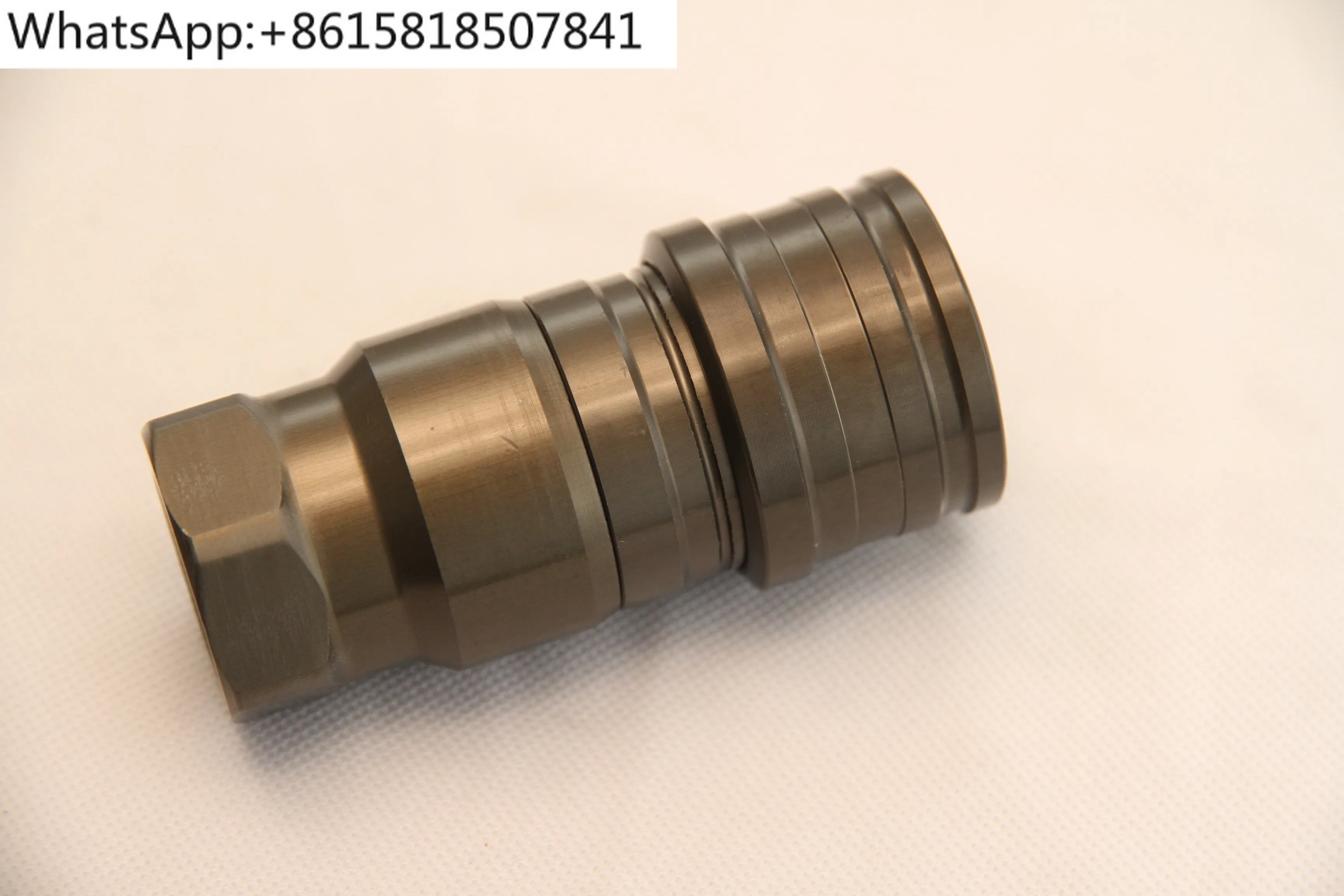 SPT12 liquid-cooled aluminum alloy flat quick connector
SPT12 liquid-cooled aluminum alloy flat quick connector