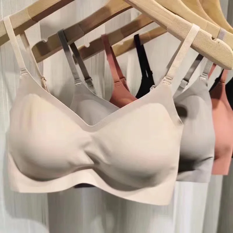 Summer Thin Strap Latex Underwear Comfortable Breathable Small Chest Gathered Women's Bra Soft Skin-friendly Home Clothes
Summer Thin Strap Latex Underwear Comfortable Breathable Small Chest Gathered Women's Bra Soft Skin-friendly Home Clothes