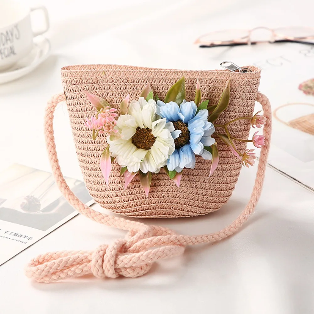 Sweet Flower Kid's Straw Woven Bag Summer Travel Beach Bag Shoulder Bag Girls Trendy Coin Purse Casual Messenger Bag
Sweet Flower Kid's Straw Woven Bag Summer Travel Beach Bag Shoulder Bag Girls Trendy Coin Purse Casual Messenger Bag