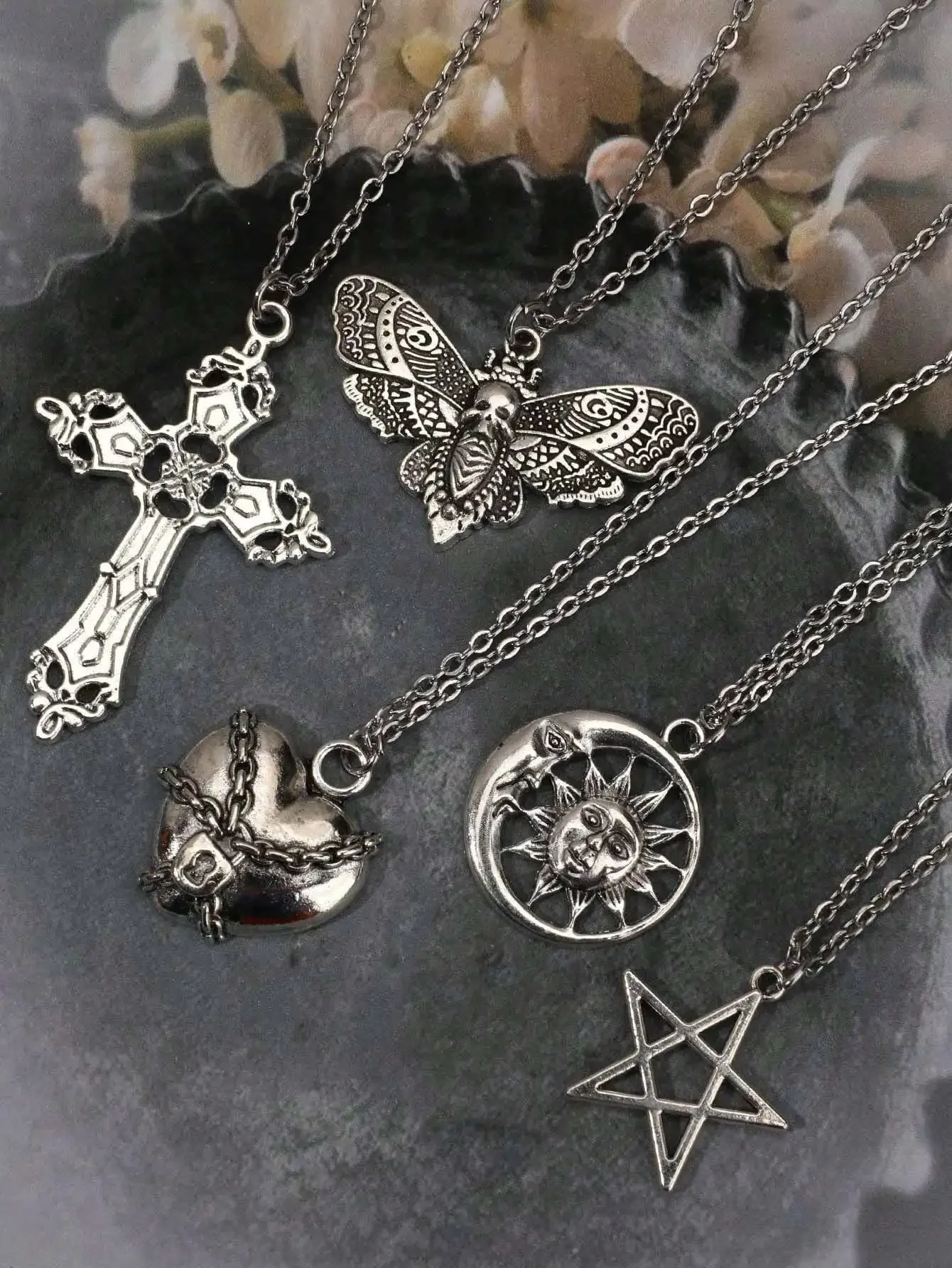 5-Piece Gothic Vintage Pendant Necklace Set with Cross, Sun, Moon, Moth & Star Charms
5-Piece Gothic Vintage Pendant Necklace Set with Cross, Sun, Moon, Moth & Star Charms