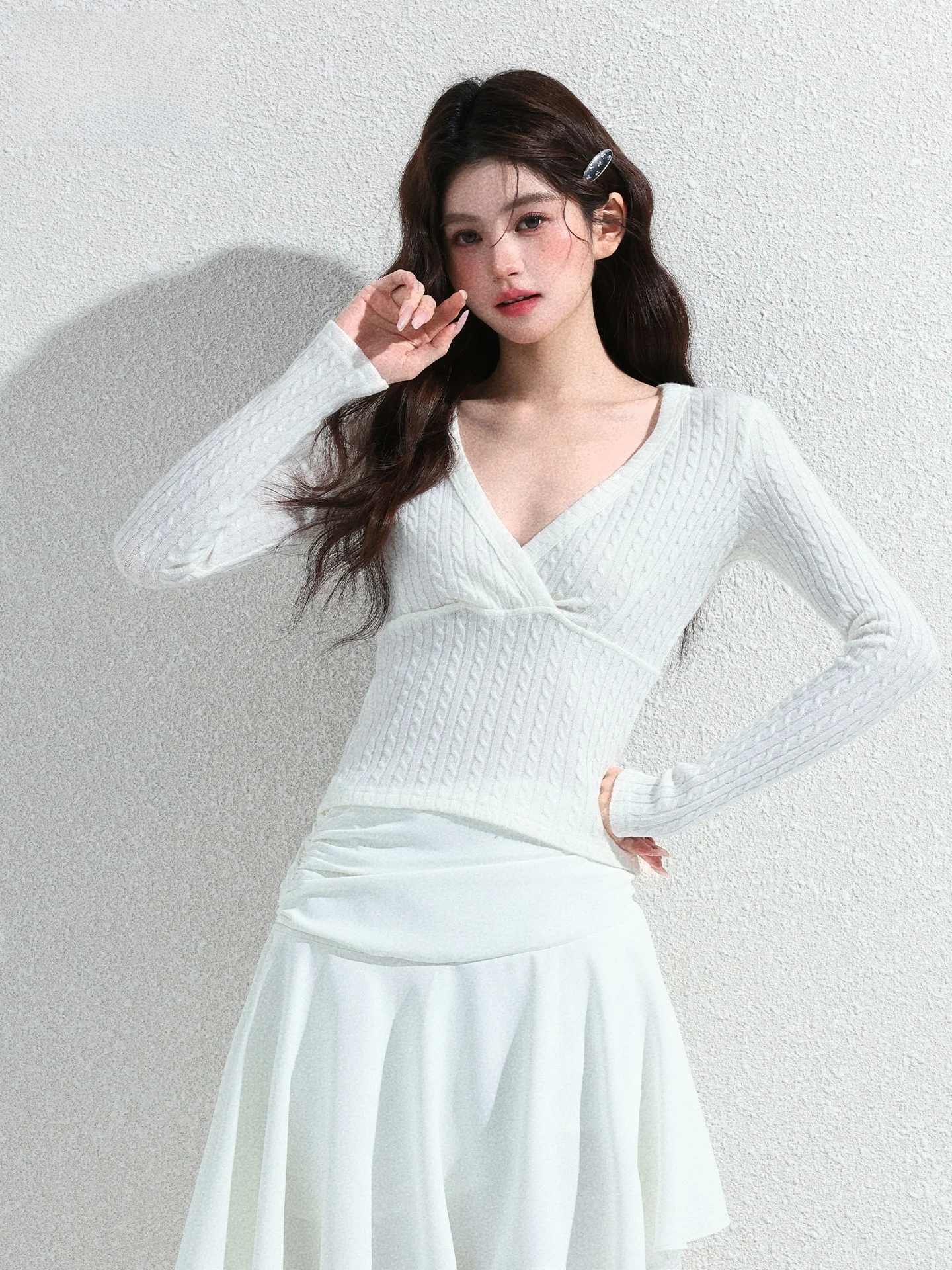 White Cross Design V-Neck Long Sleeve Knitted Sweater Women's Slim Fit Casual Base Layer Knitwear Spring 2026 New Style
White Cross Design V-Neck Long Sleeve Knitted Sweater Women's Slim Fit Casual Base Layer Knitwear Spring 2026 New Style