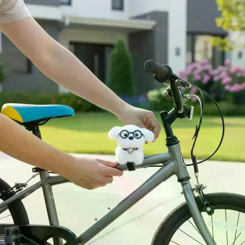 Cute Dog Pendant for Bicycle Handlebar Creative Decoration for Electric Bike Scooter Motorcycle Riders Gift
Cute Dog Pendant for Bicycle Handlebar Creative Decoration for Electric Bike Scooter Motorcycle Riders Gift