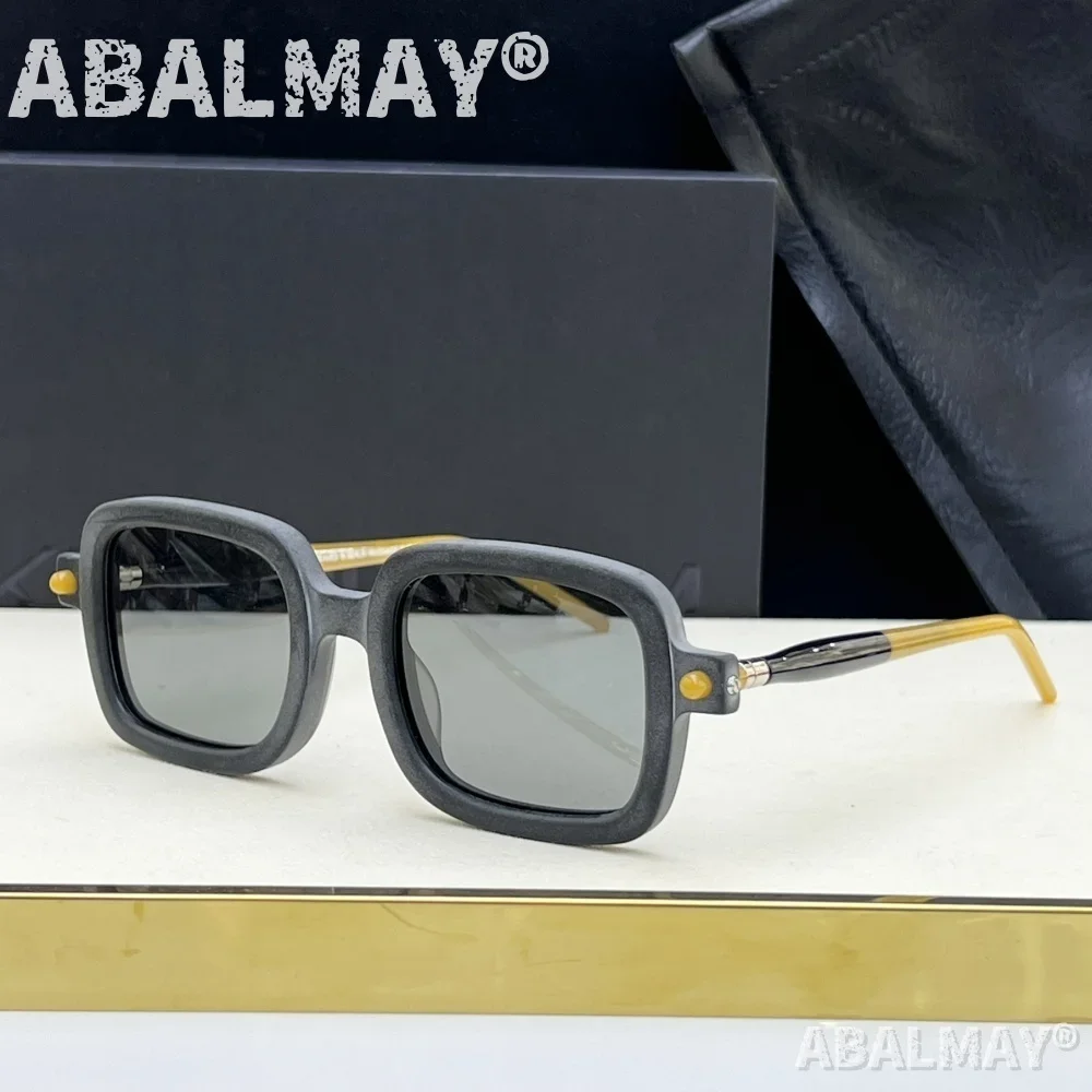Top High Quality Sunglasses for Men and Women Maske P2 SIZE 50-22 Style UV400 Retro Fashion Special Design Sun Glasses with box
Top High Quality Sunglasses for Men and Women Maske P2 SIZE 50-22 Style UV400 Retro Fashion Special Design Sun Glasses with box