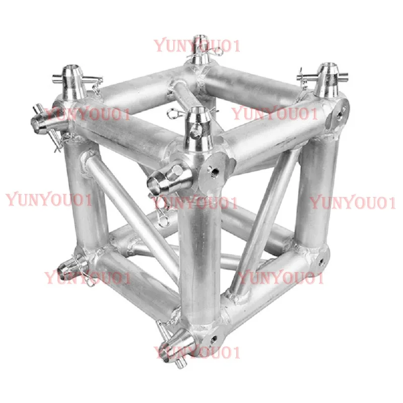 1pcs/lot 4 Point Truss Display Cube Corner Stage Truss Box Corner for F34 Square Truss for Event Concert
1pcs/lot 4 Point Truss Display Cube Corner Stage Truss Box Corner for F34 Square Truss for Event Concert