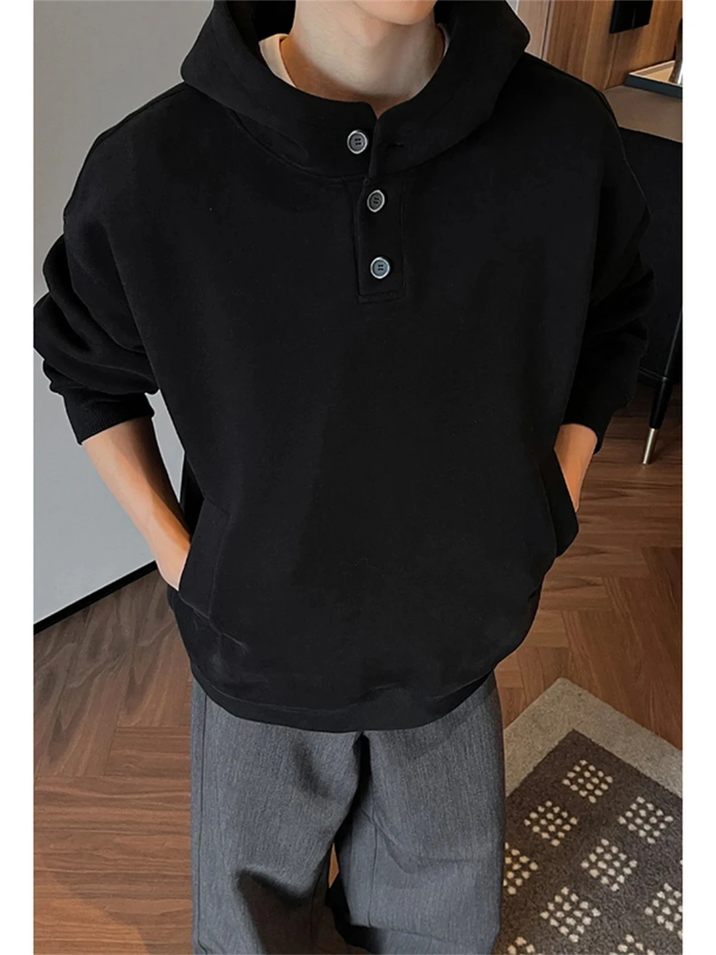 Мужская толстовка Bla Button Hoodie: осенняя, плотная, износостойкая, в уличном стиле, Cleanfit Haome, повседневная, с длинным рукавом
Мужская толстовка Bla Button Hoodie: осенняя, плотная, износостойкая, в уличном стиле, Cleanfit Haome, повседневная, с длинным рукавом