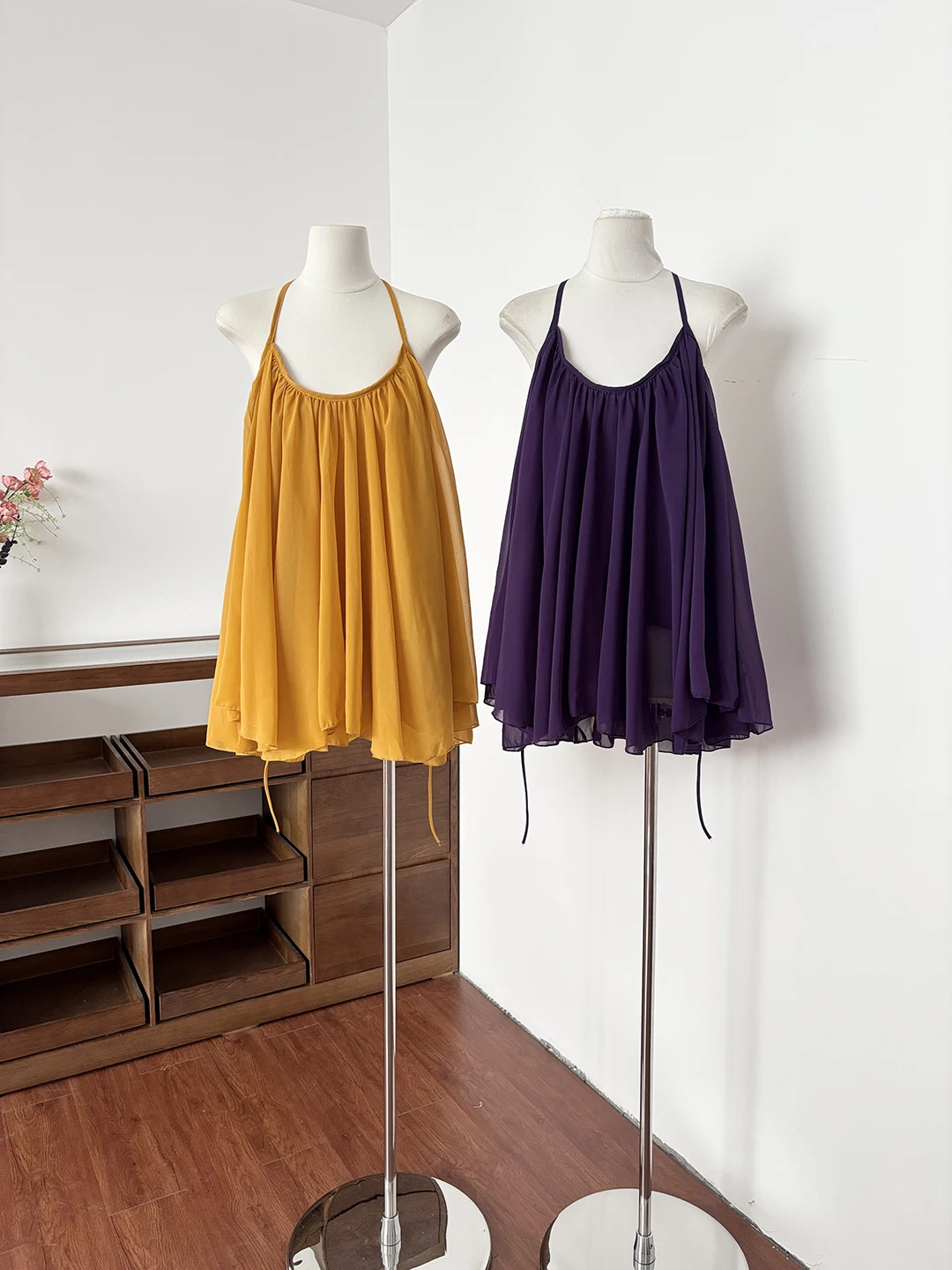 DIYI Chilled Fairy V-neck Strapless Vest Summer New Style Elegance Shantung Sleeveless Top Women Strap Shirt Loose Fit Polyes...
DIYI Chilled Fairy V-neck Strapless Vest Summer New Style Elegance Shantung Sleeveless Top Women Strap Shirt Loose Fit Polyes...