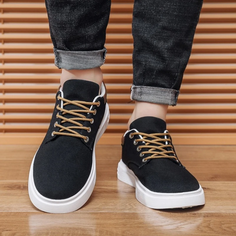 New breathable men's canvas shoes student casual sports shoes trendy youth board shoes
New breathable men's canvas shoes student casual sports shoes trendy youth board shoes