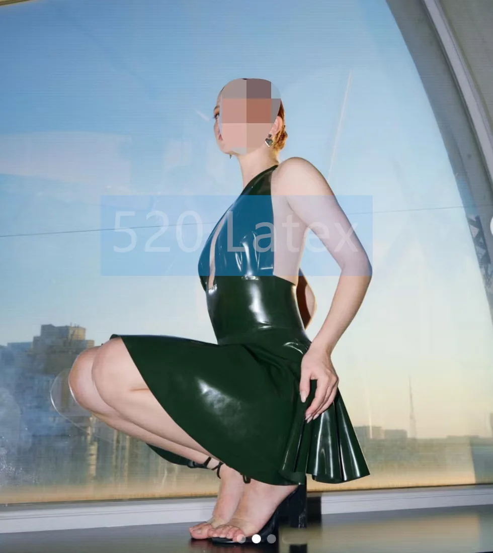 Sexy Women Army Green Sleeveless Mini Skate Dress Natural Latex Rubber Halter Backless Skirt Fetish Latex Halloween Party Dress
Sexy Women Army Green Sleeveless Mini Skate Dress Natural Latex Rubber Halter Backless Skirt Fetish Latex Halloween Party Dress