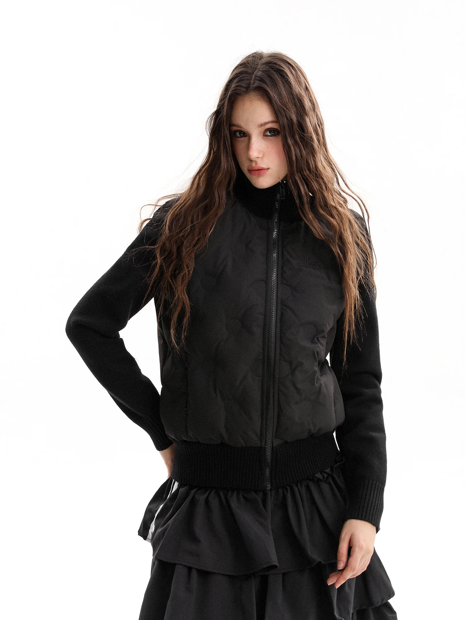 Женская зимняя повседневная теплая приталенная короткая куртка-пуховик Biggold Simple Color с высоким воротником из хлопка
Женская зимняя повседневная теплая приталенная короткая куртка-пуховик Biggold Simple Color с высоким воротником из хлопка