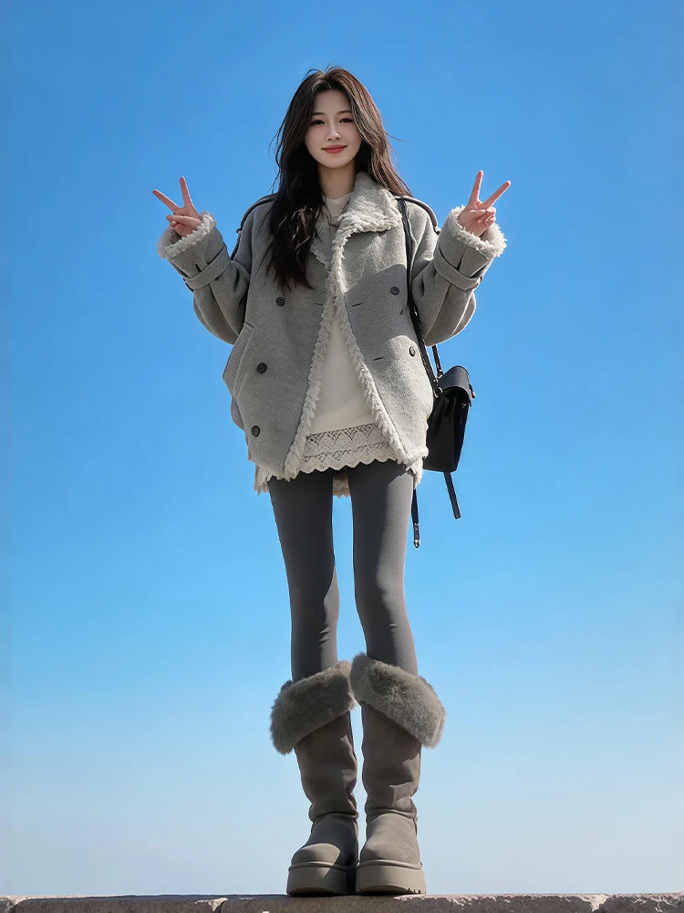 Retro Style Grey Furry Woolen Coat Women's Fashion Korean Loose Fit Long Sleeve Warm Inner Polyester Online Exclusive 2025 Wi...
Retro Style Grey Furry Woolen Coat Women's Fashion Korean Loose Fit Long Sleeve Warm Inner Polyester Online Exclusive 2025 Wi...