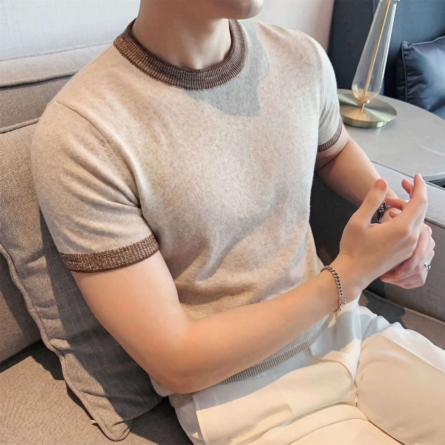 Old Money Style Lyocell Linen Knitted T-Shirt Men Breathable Short Sleeve Crew Neck Skin-Friendly Anti-Wrinkle Casual Tee
Old Money Style Lyocell Linen Knitted T-Shirt Men Breathable Short Sleeve Crew Neck Skin-Friendly Anti-Wrinkle Casual Tee