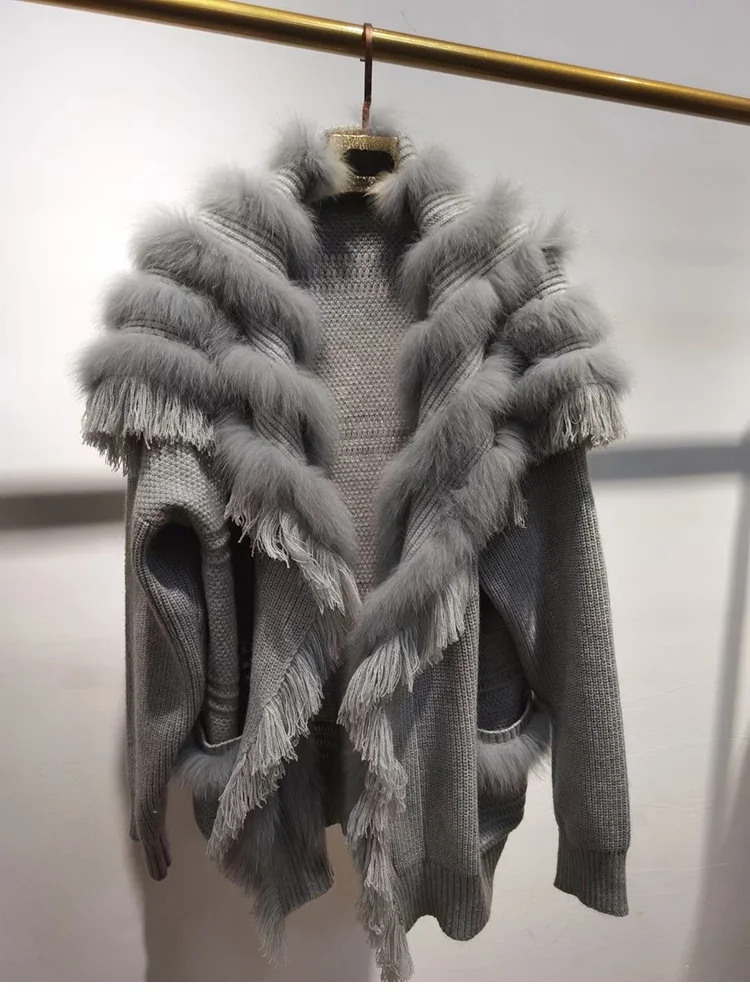 2023 New Real fur,New famous design Knitted Cardigan real Fur Jacket Real Fox Fur Trim Fashion Elegant coats outerwear
2023 New Real fur,New famous design Knitted Cardigan real Fur Jacket Real Fox Fur Trim Fashion Elegant coats outerwear