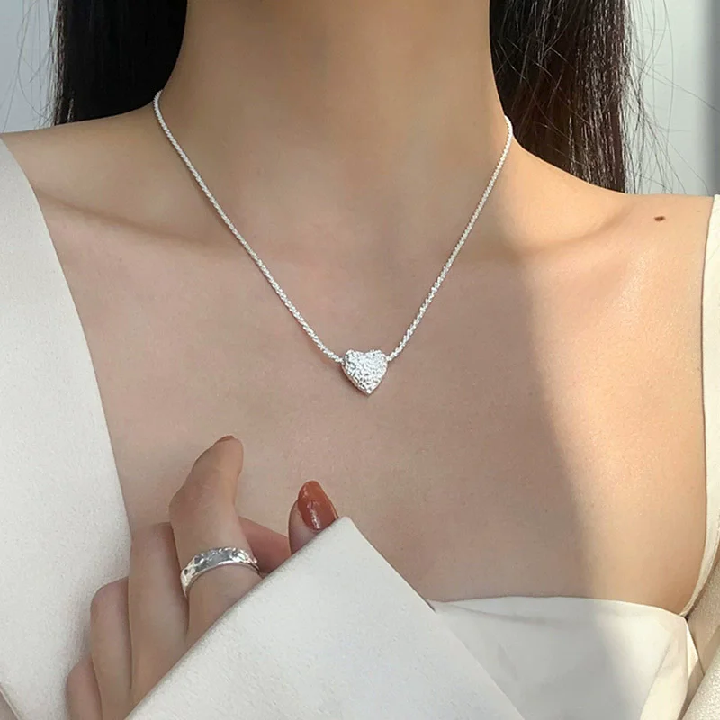 Модное ожерелье из стерлингового серебра 925 пробы с сердечком для женщин, сверкающее звездное небо, цепочка на ключицу, ювелирные изделия для свадебной вечеринки, аксессуары
Модное ожерелье из стерлингового серебра 925 пробы с сердечком для женщин, сверкающее звездное небо, цепочка на ключицу, ювелирные изделия для свадебной вечеринки, аксессуары