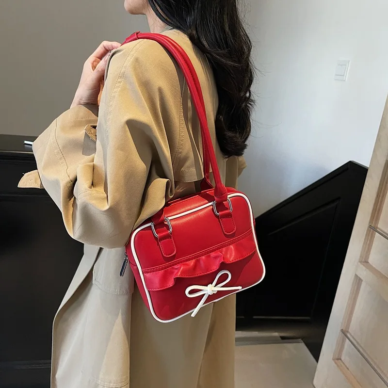2025 new spring and summer Korean version of the fashion Yangqi bow Boston bag female casual commuting shoulder armpit bag
2025 new spring and summer Korean version of the fashion Yangqi bow Boston bag female casual commuting shoulder armpit bag