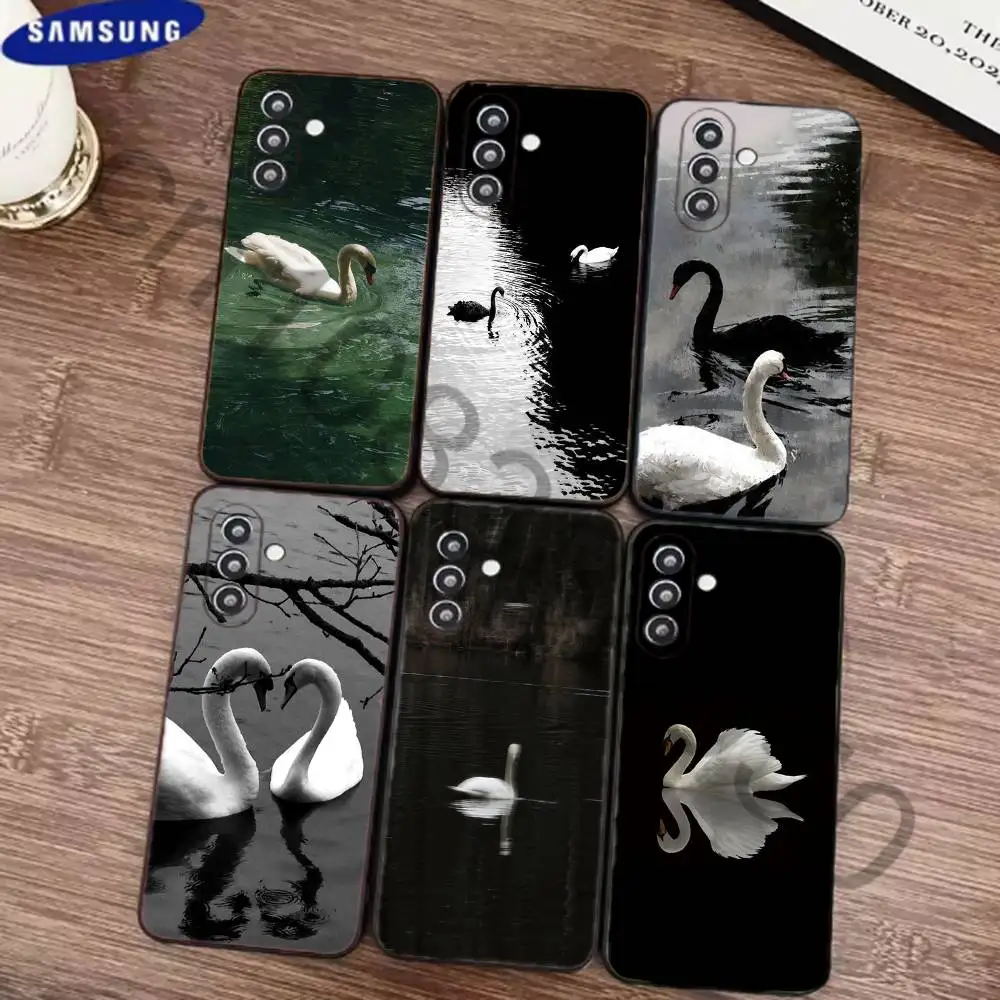 Swan Phone Case for Samsung Galaxy S21 22 Ultra Plus S23 24 FE Lite S25 26 Shockproof Cover
Swan Phone Case for Samsung Galaxy S21 22 Ultra Plus S23 24 FE Lite S25 26 Shockproof Cover