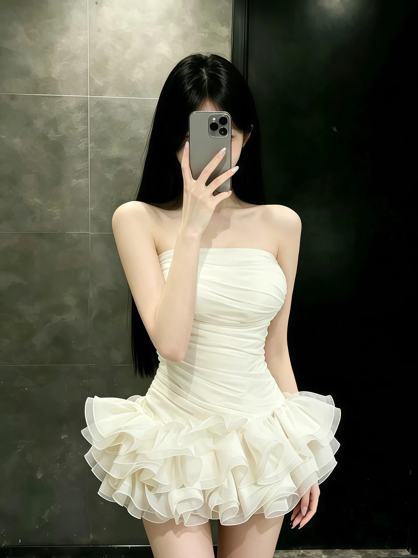 Elegant Plump Women's Strapless Dress Waist-Cinching Birthday Date Gown French Style Pleated Short Skirt Polyester Fiber
Elegant Plump Women's Strapless Dress Waist-Cinching Birthday Date Gown French Style Pleated Short Skirt Polyester Fiber