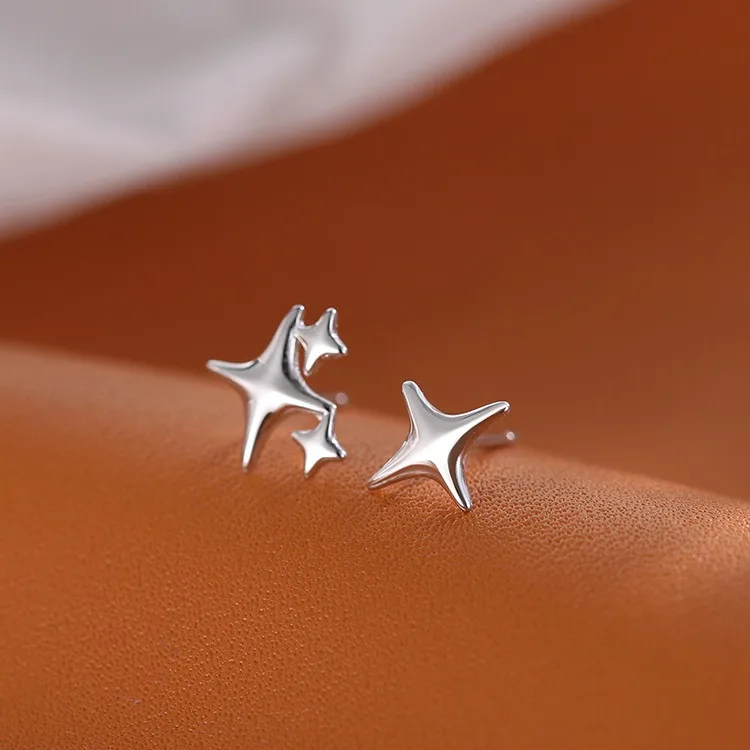 Real 925 Sterling Silver Asymmetric Shiny Star Stud Earrings for Charm Women Trendy Fine Jewelry Personality Accessories
Real 925 Sterling Silver Asymmetric Shiny Star Stud Earrings for Charm Women Trendy Fine Jewelry Personality Accessories